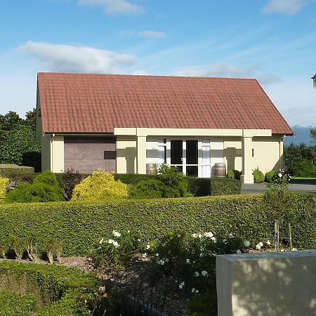A Touch Of Tuscany At Hillsborough New Plymouth Bagian luar foto