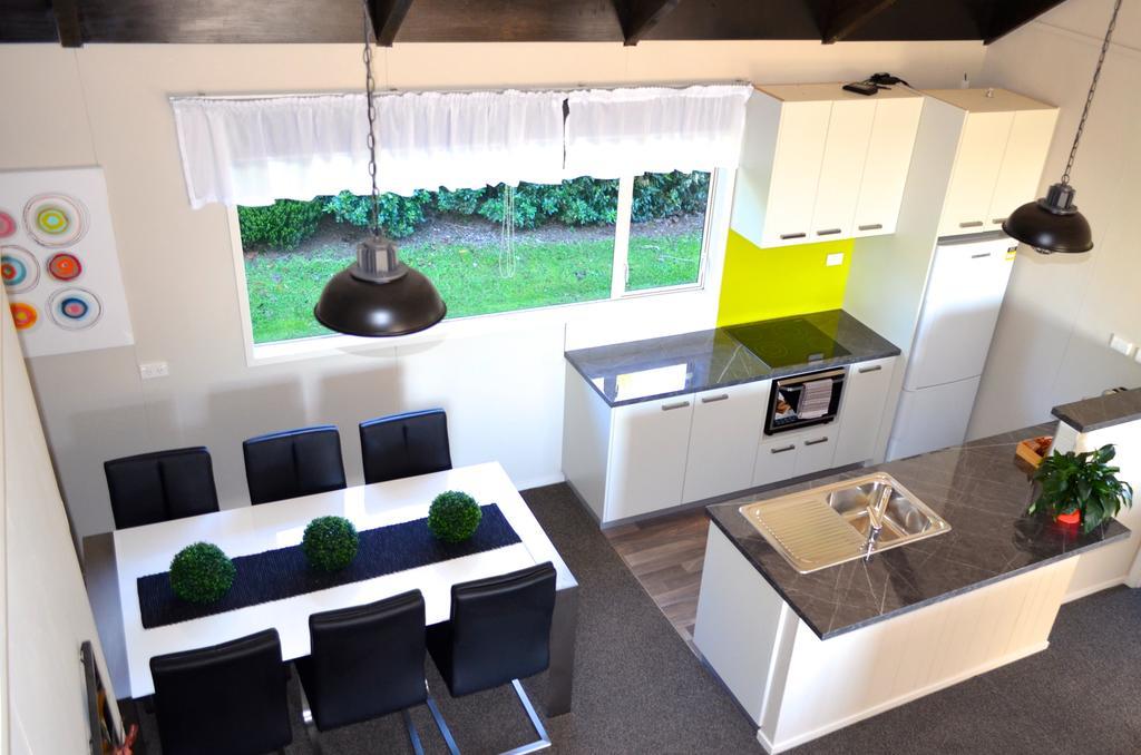 A Touch Of Tuscany At Hillsborough New Plymouth Bagian luar foto
